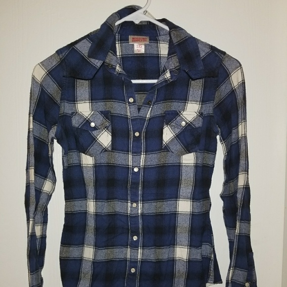 Mossimo Supply Co. Tops - Mossimo plaid shirt size xs